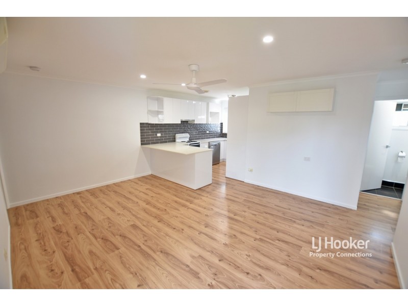 9/11 West Diane Street, Lawnton QLD 4501