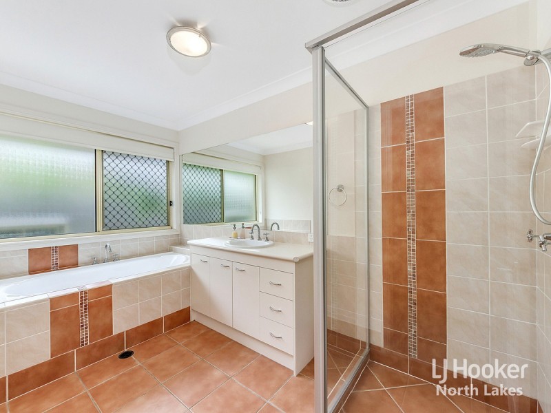 102 Copeland Drive, North Lakes QLD 4509