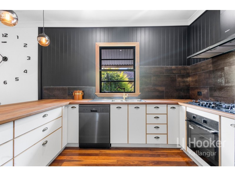 10 The Crescent, Kallangur QLD 4503