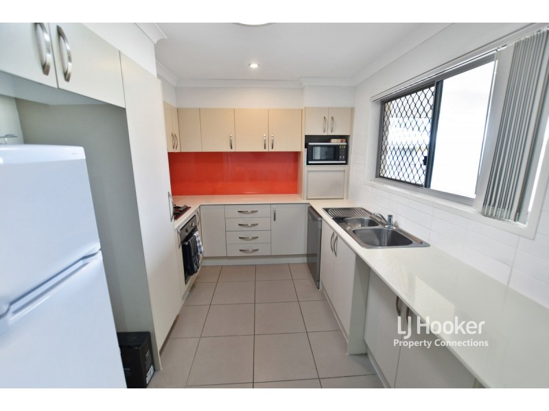 Unit 1/2 Duporth Crescent, Dakabin QLD 4503
