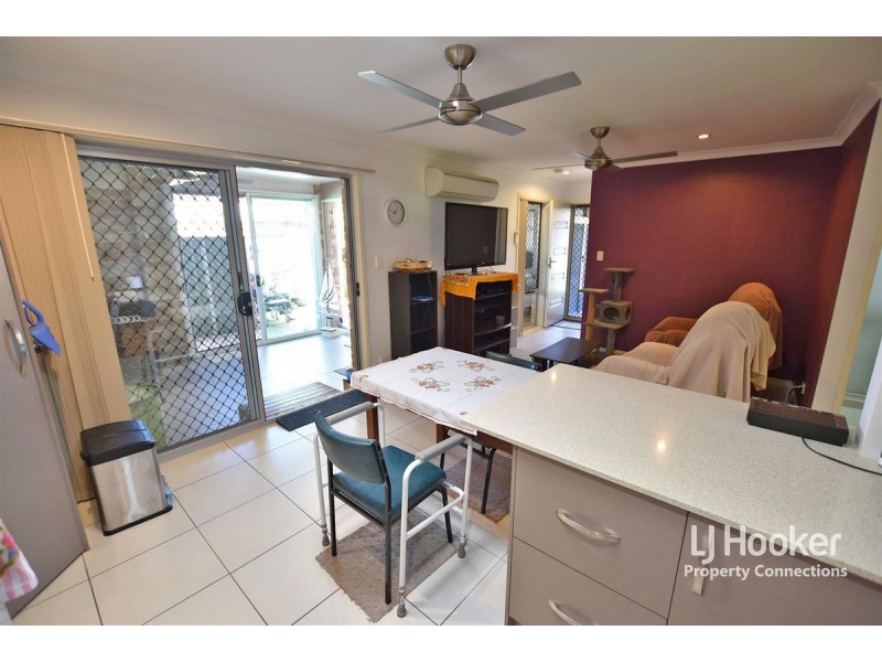 2/2 Duporth Crescent, Dakabin QLD 4503