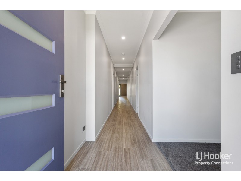 18 Emerald Place, Kallangur QLD 4503
