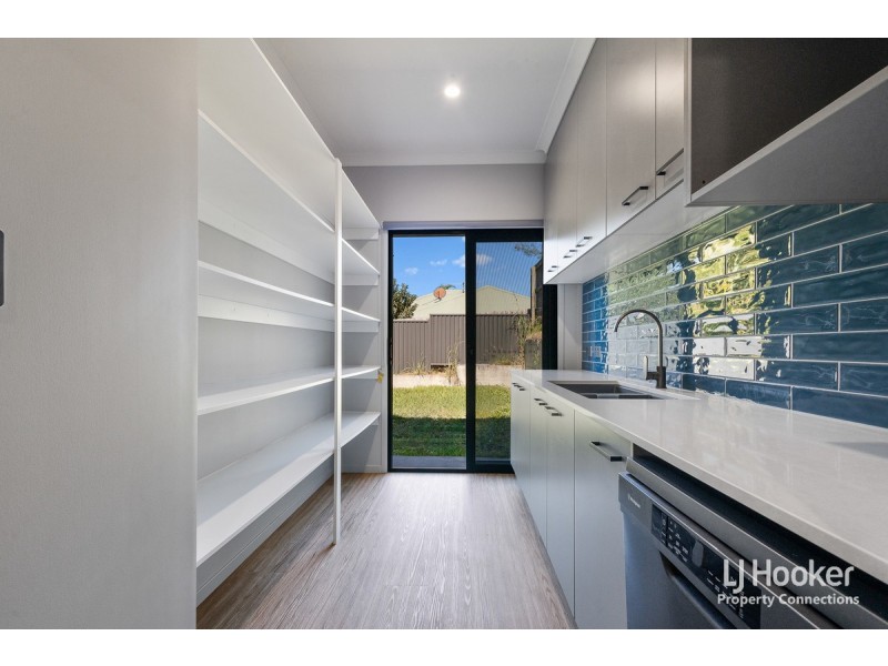18 Emerald Place, Kallangur QLD 4503