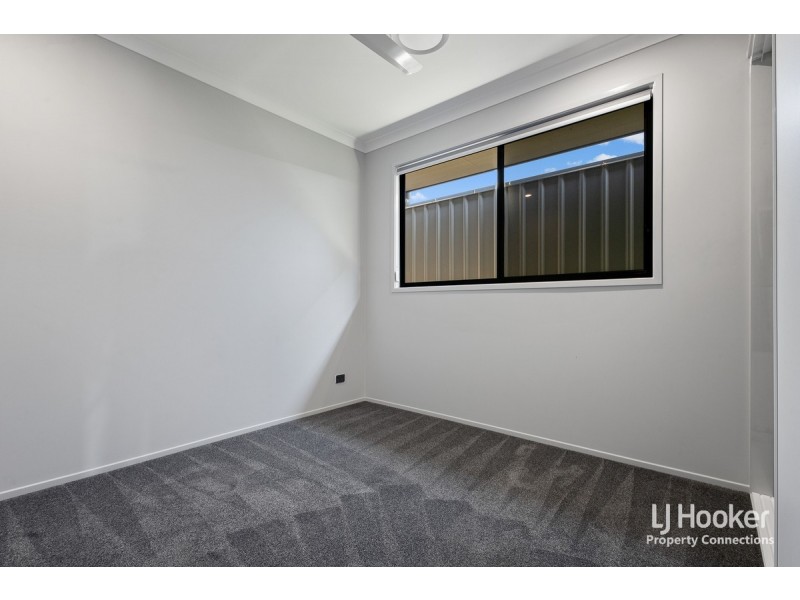 18 Emerald Place, Kallangur QLD 4503
