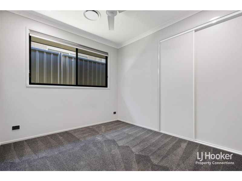 18 Emerald Place, Kallangur QLD 4503
