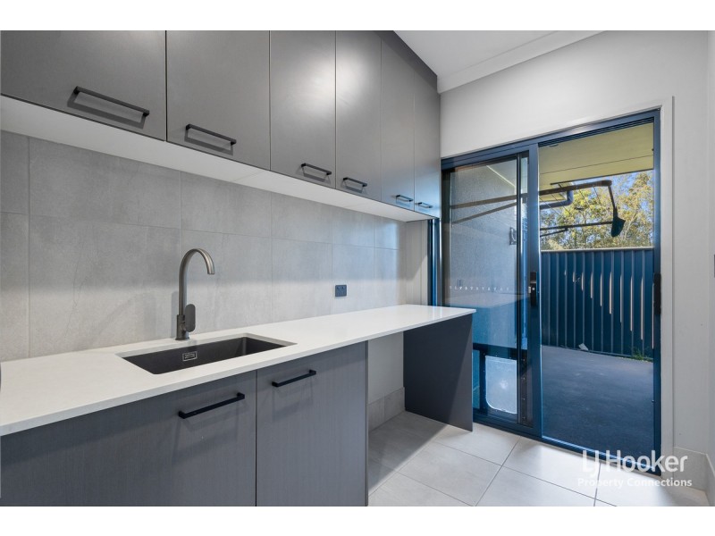 18 Emerald Place, Kallangur QLD 4503