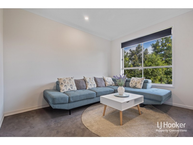25 Denham Crescent, North Lakes QLD 4509