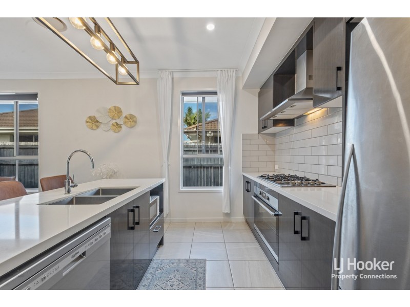 25 Denham Crescent, North Lakes QLD 4509