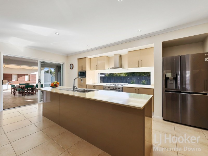 7 Parkway Crescent, Murrumba Downs QLD 4503