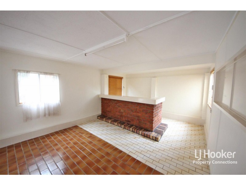 5 Loowa Street, Kallangur QLD 4503