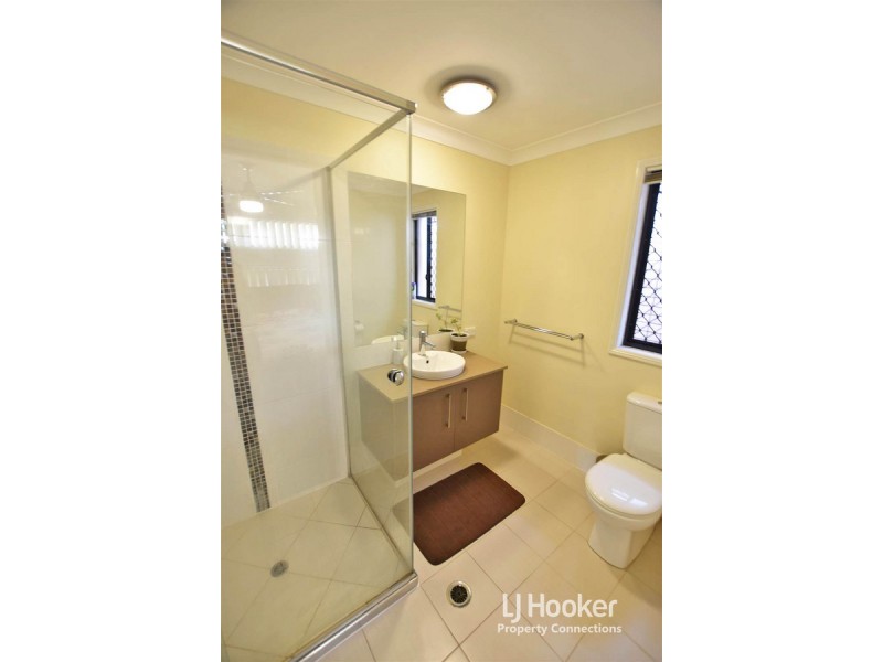 5 Moreton Street, Fitzgibbon QLD 4018