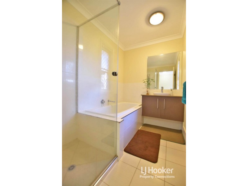 5 Moreton Street, Fitzgibbon QLD 4018