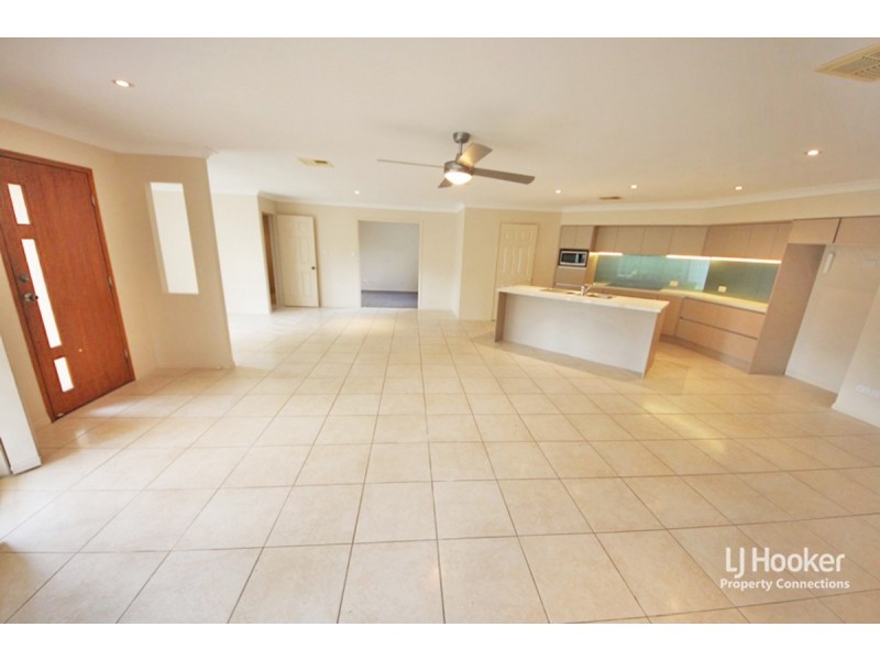 25 Greenlinks Crescent, Narangba QLD 4504