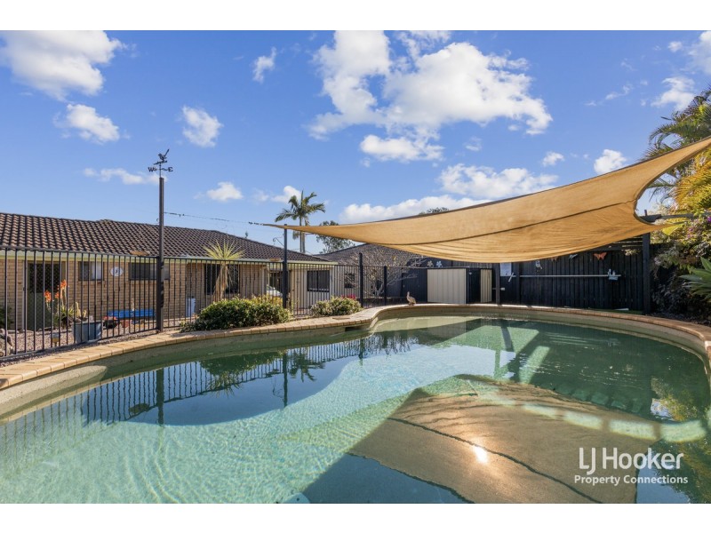10 Maurienne Road, Petrie QLD 4502