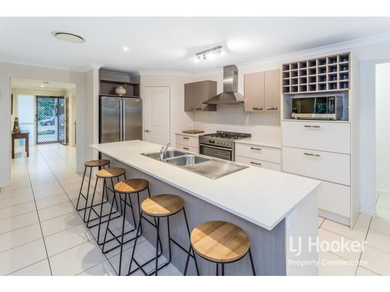 11 Diane Parade, Kallangur QLD 4503