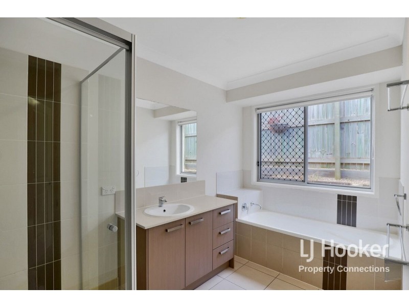 11 Diane Parade, Kallangur QLD 4503