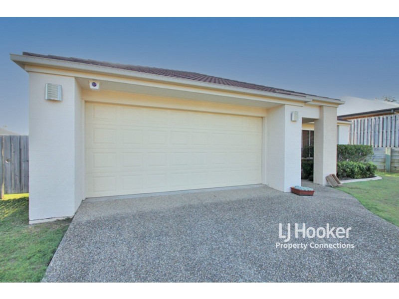 15 Brimstone Court, Kallangur QLD 4503