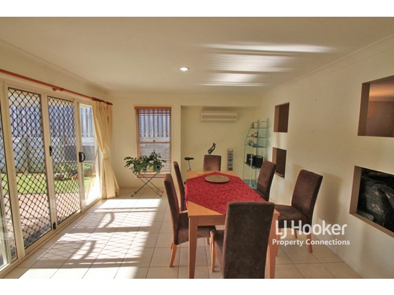 15 Brimstone Court, Kallangur QLD 4503