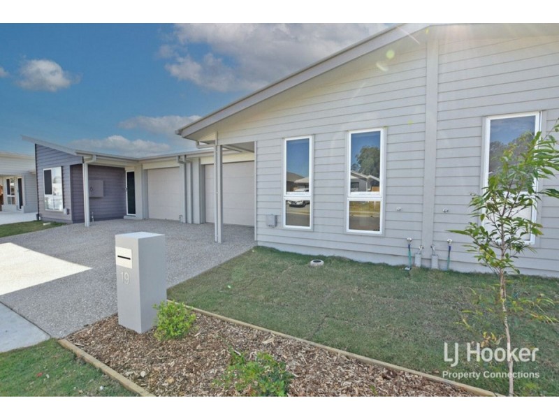 19 Radiant Street, Morayfield QLD 4506