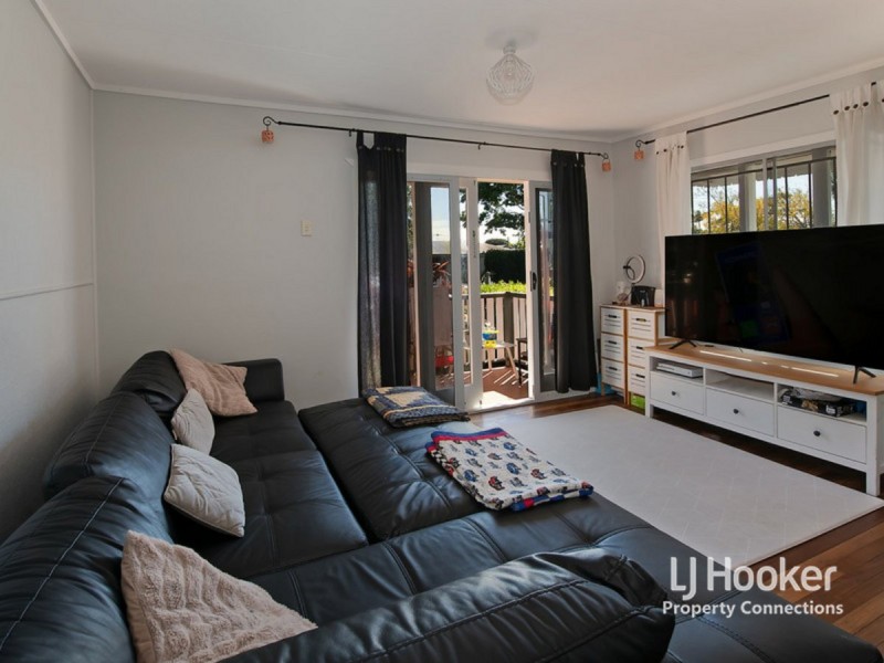 6 Sheehan Street, Kallangur QLD 4503