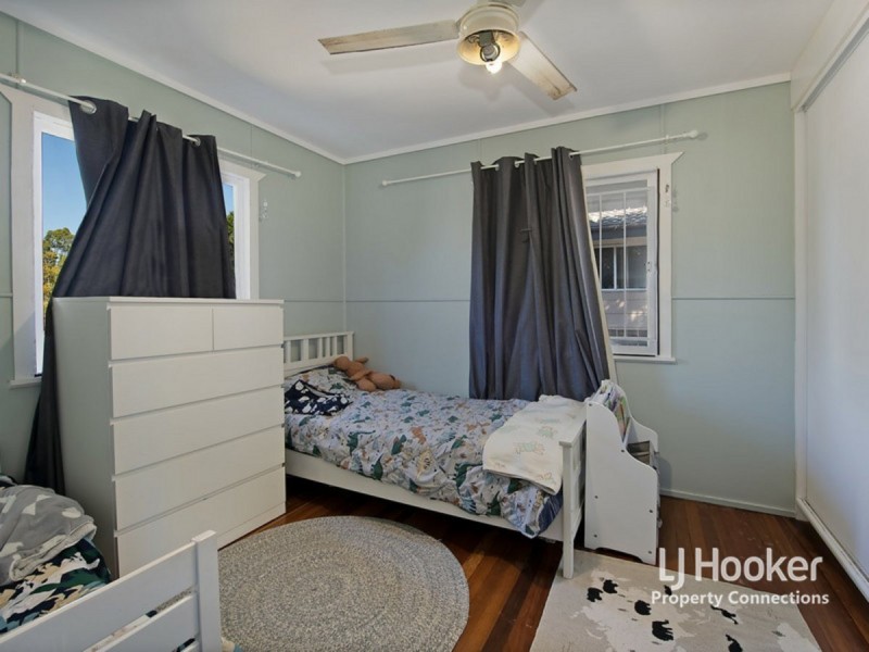 6 Sheehan Street, Kallangur QLD 4503