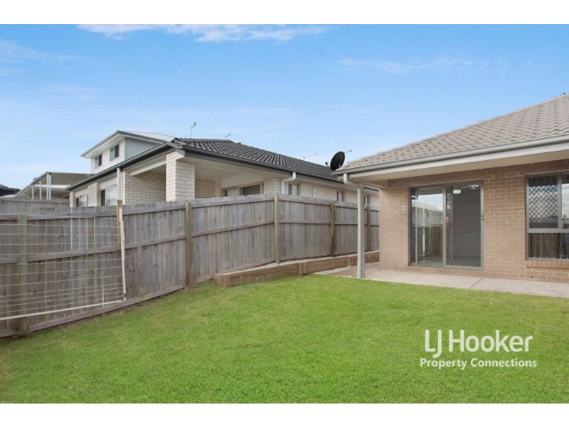 2/11 Mistral Crescent, Griffin QLD 4503