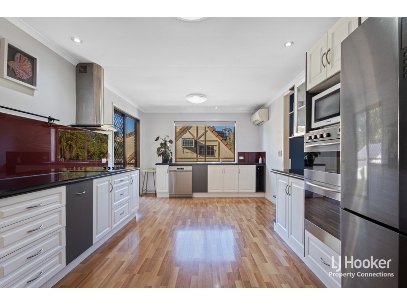 18 Constantia Drive, Petrie QLD 4502