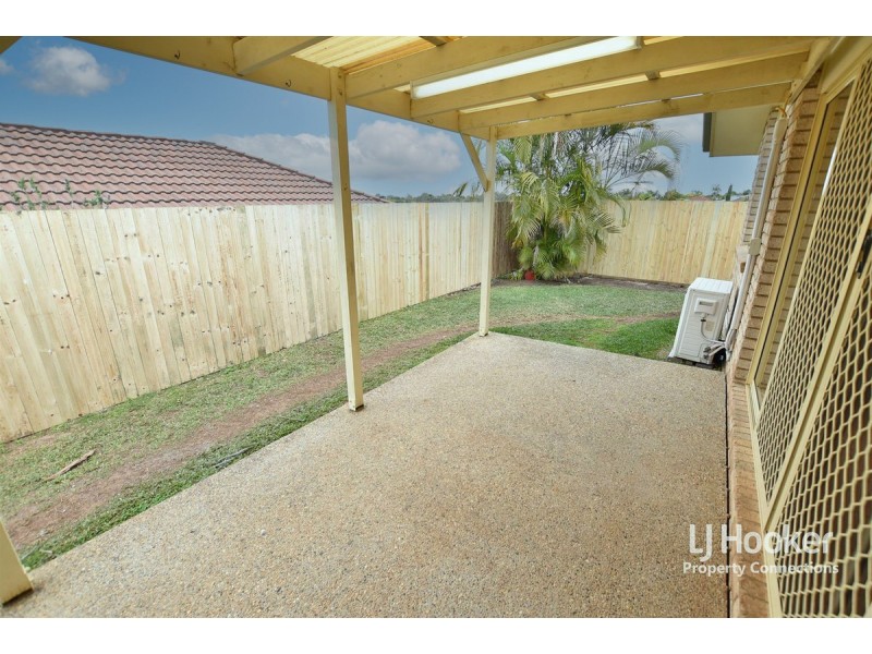 7 Chantrey Court, Kallangur QLD 4503