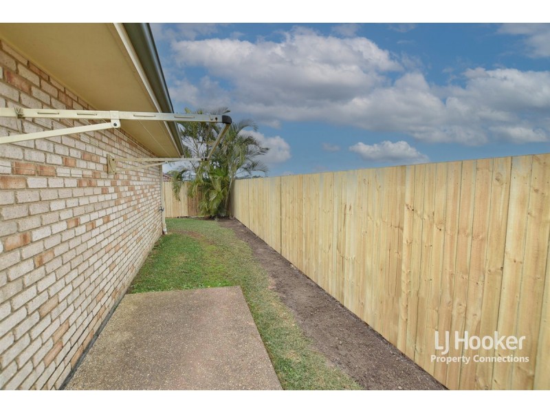 7 Chantrey Court, Kallangur QLD 4503