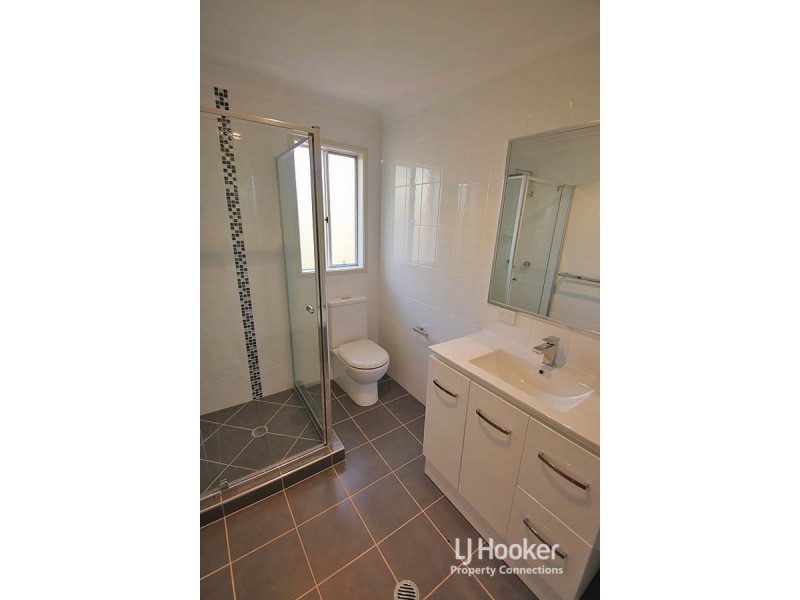 Unit 2/11 Braxlaw Crescent, Dakabin QLD 4503