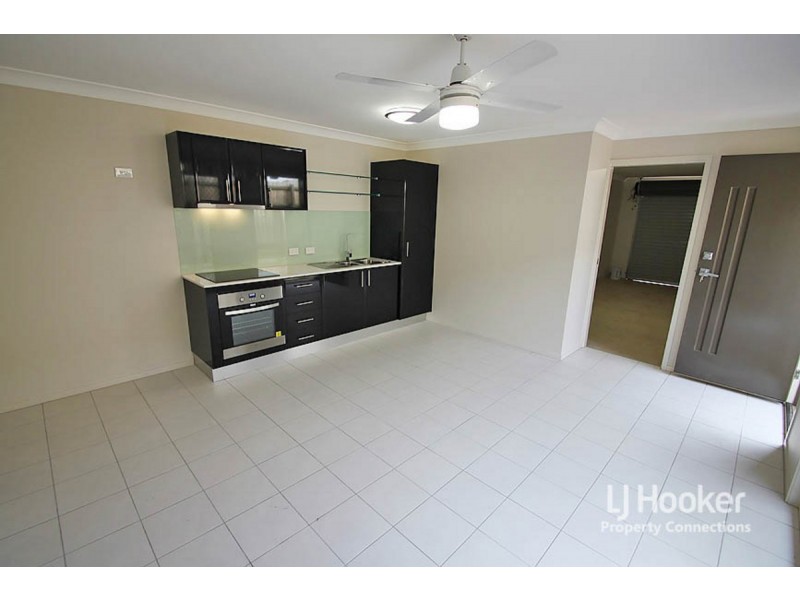 Unit 2/11 Braxlaw Crescent, Dakabin QLD 4503