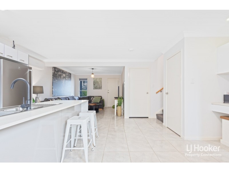 6/1 Santa Ana Lane, Griffin QLD 4503