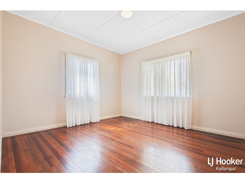 15 The Crescent, Kallangur QLD 4503