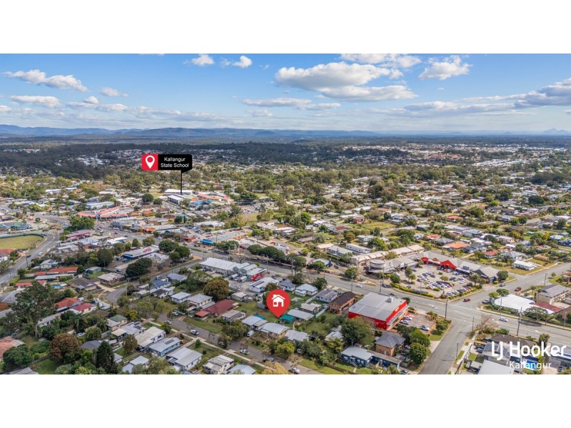 15 The Crescent, Kallangur QLD 4503