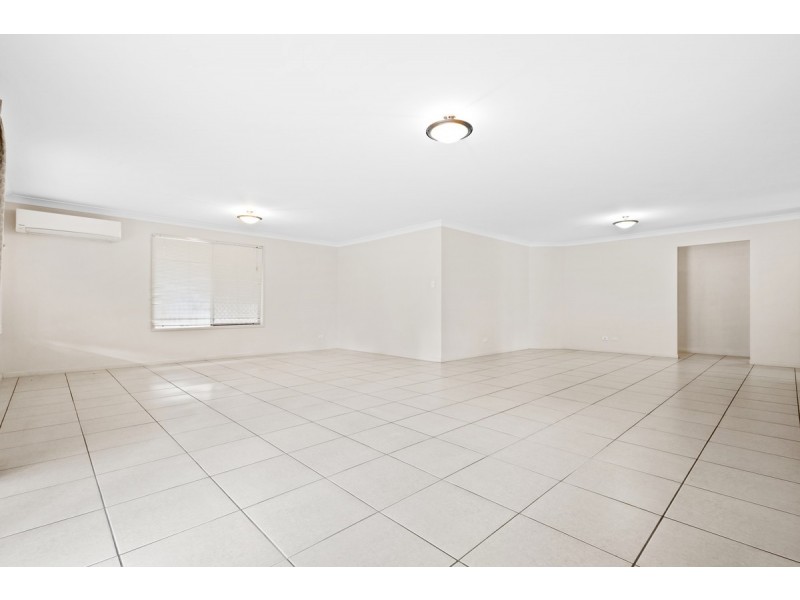 18 Huron Place, Narangba QLD 4504