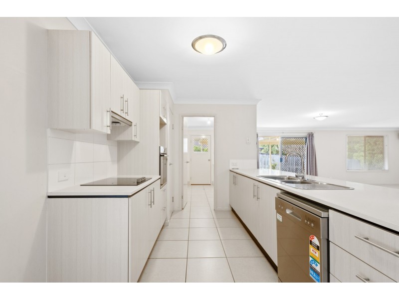 18 Huron Place, Narangba QLD 4504