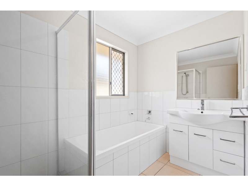 18 Huron Place, Narangba QLD 4504
