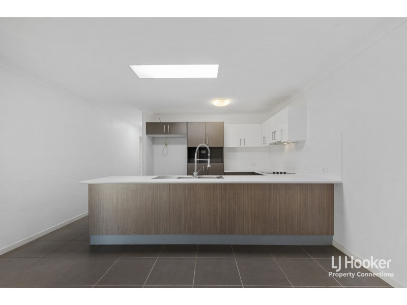 1/10-12 Montree Circuit, Kallangur QLD 4503