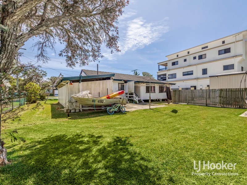 11 Robertson Avenue, Margate QLD 4019