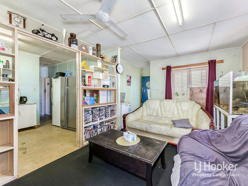 11 Robertson Avenue, Margate QLD 4019