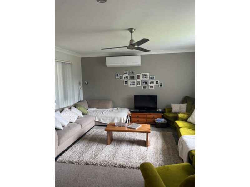 1/18 Birchgrove Crescent, Kallangur QLD 4503