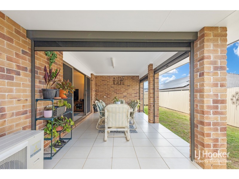 19 Duporth Crescent, Dakabin QLD 4503