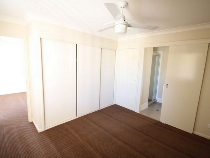 2/22 Fairlie Court, Kallangur QLD 4503