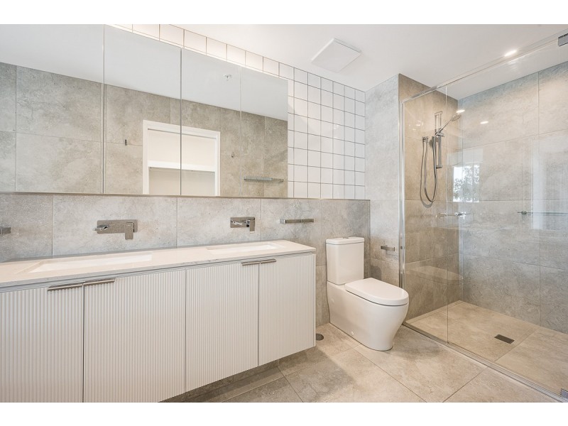 101/15 Aqua Street, Newport QLD 4020