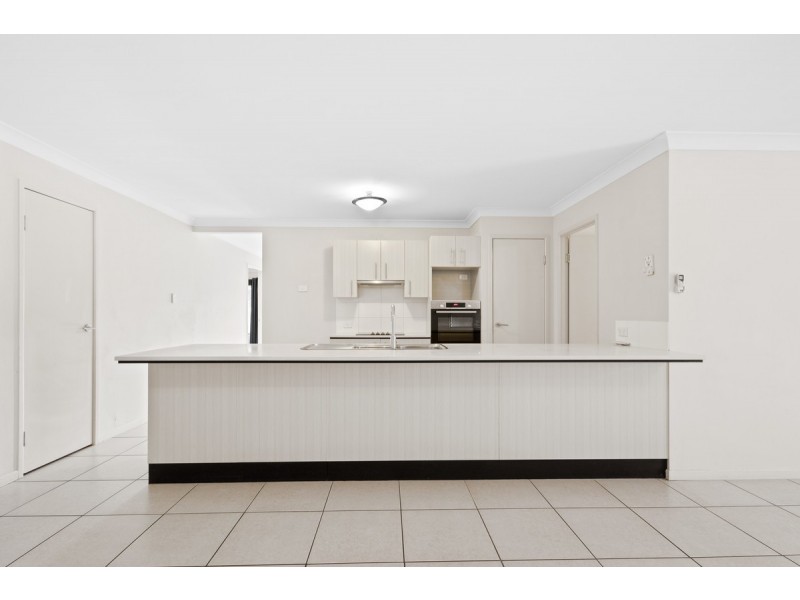 18 Huron Place, Narangba QLD 4504