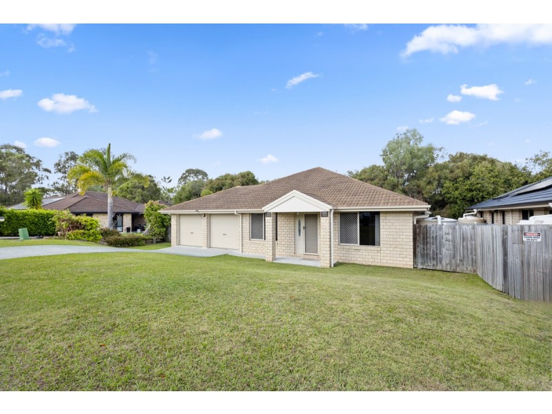 18 Huron Place, Narangba QLD 4504