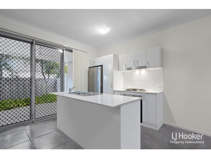 2/20 Oakwood Court, Warner QLD 4500