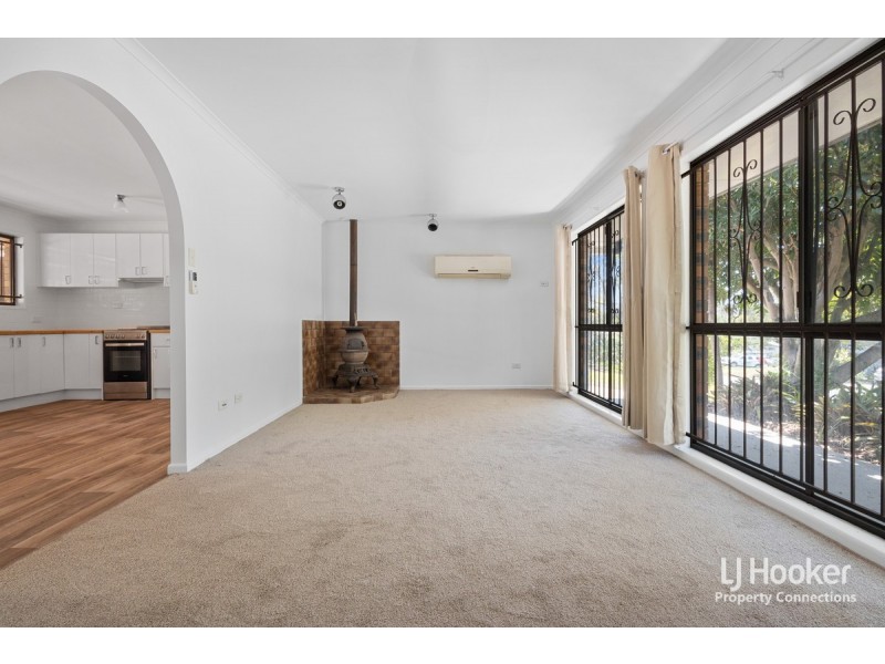 25 Mona Vale Way, Petrie QLD 4502