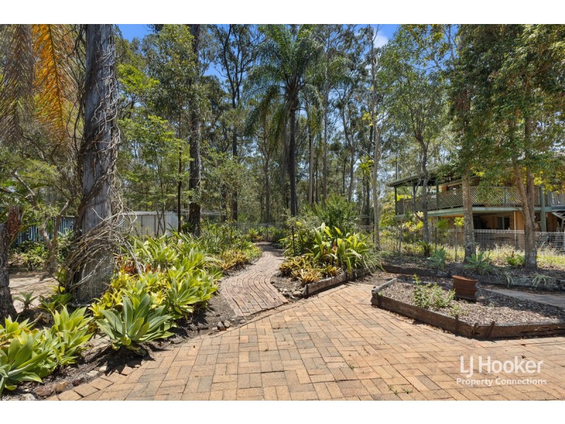 25 Mona Vale Way, Petrie QLD 4502