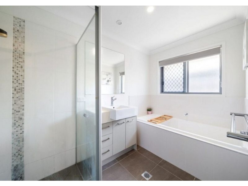 24 Amaranthine Street, Mango Hill QLD 4509